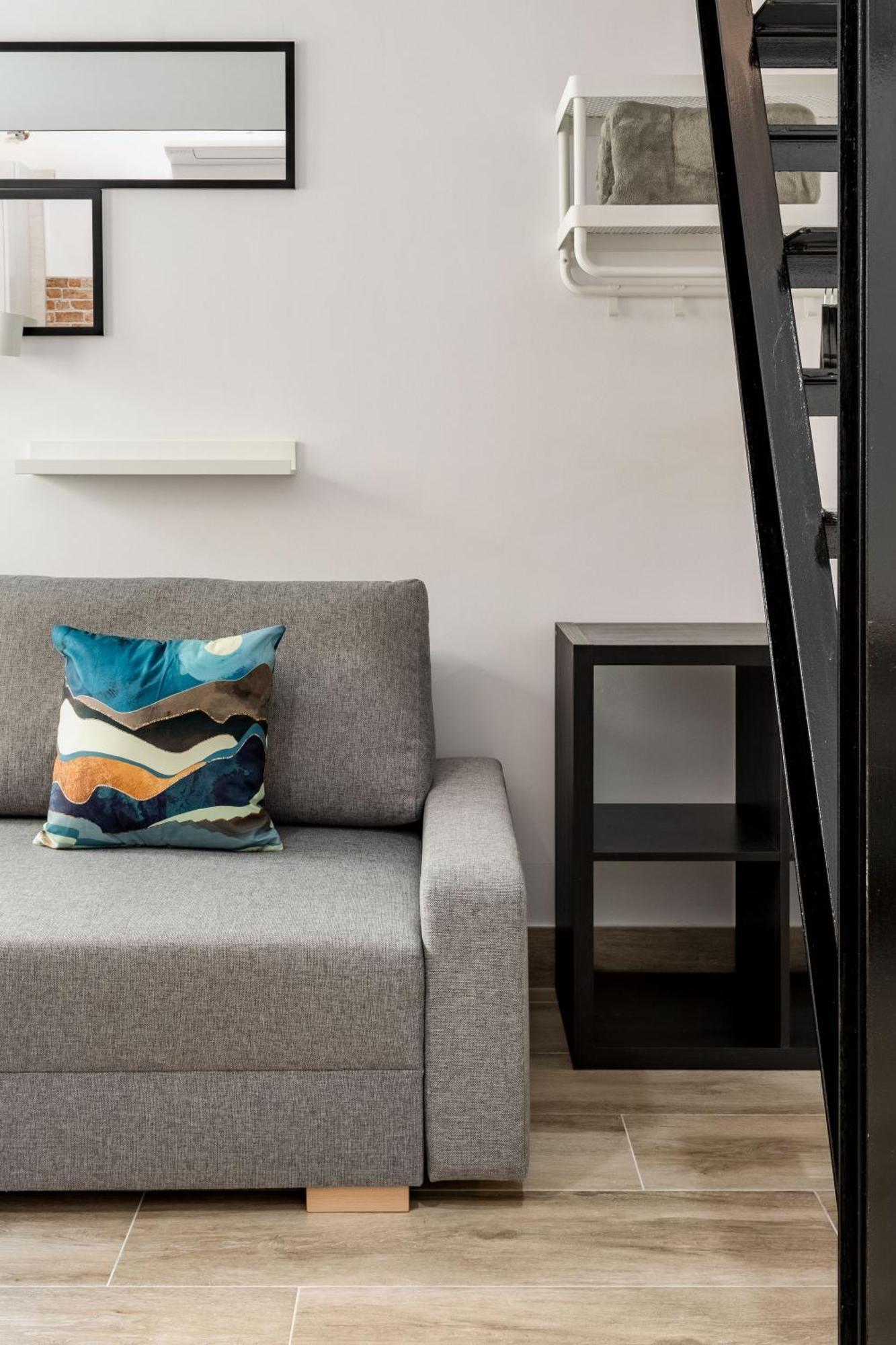 Charming Villaverde Apartment
