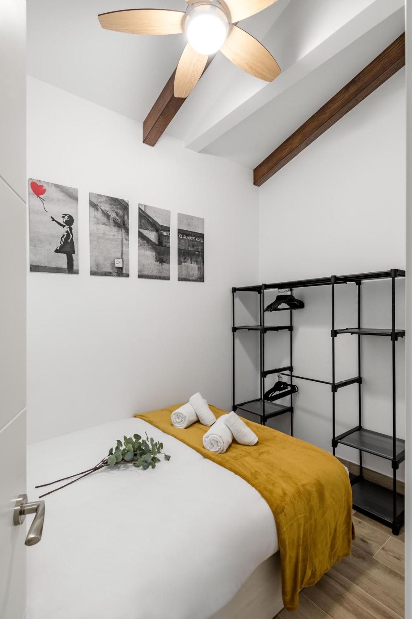 Charming Villaverde Apartment
