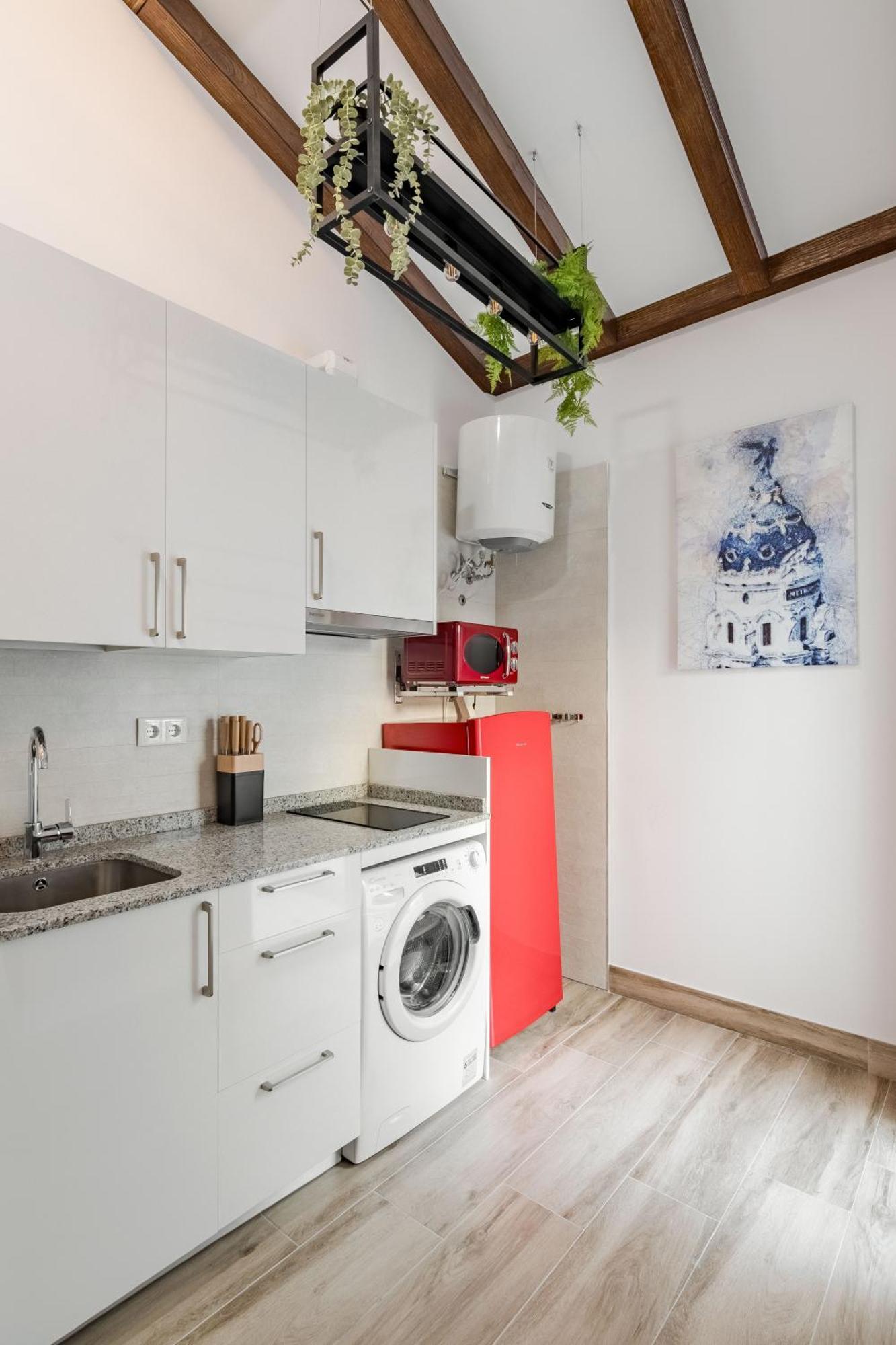 Charming Villaverde Apartment