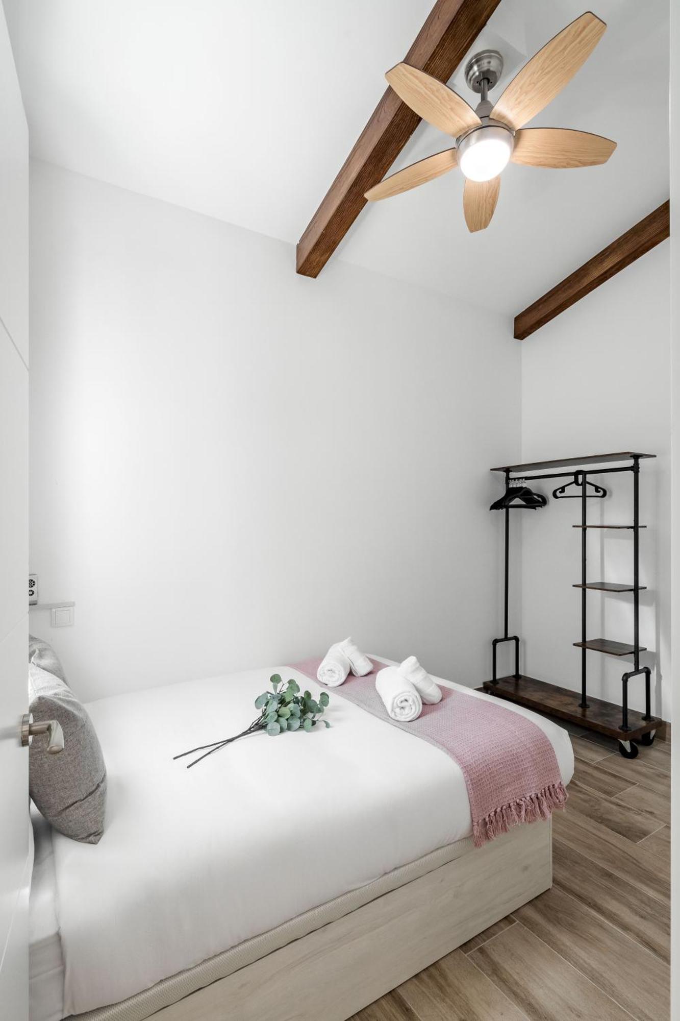 Charming Villaverde Apartment