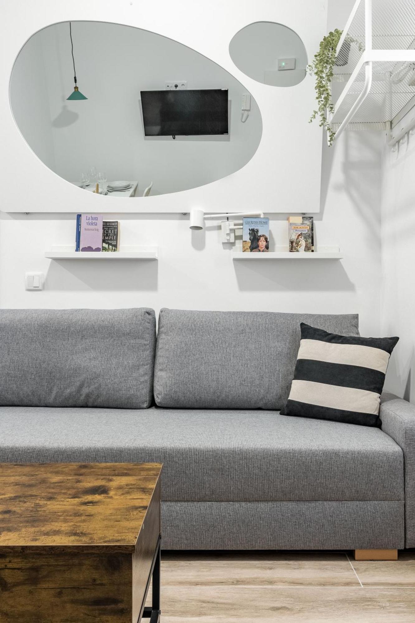Charming Villaverde Apartment